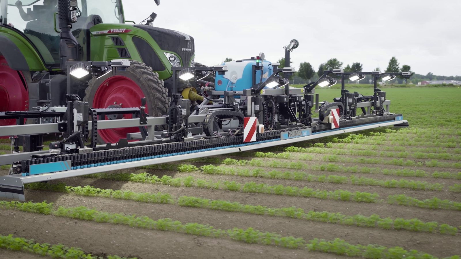 RUMEX RXF900 che tratta pianta per pianta nelle orticole